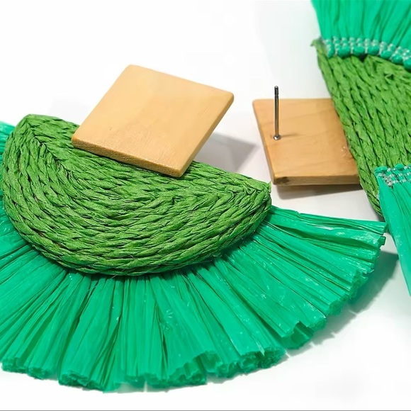 Anthropologie Bohemian Pinkish Rattan Earrings - Picture 13 of 16